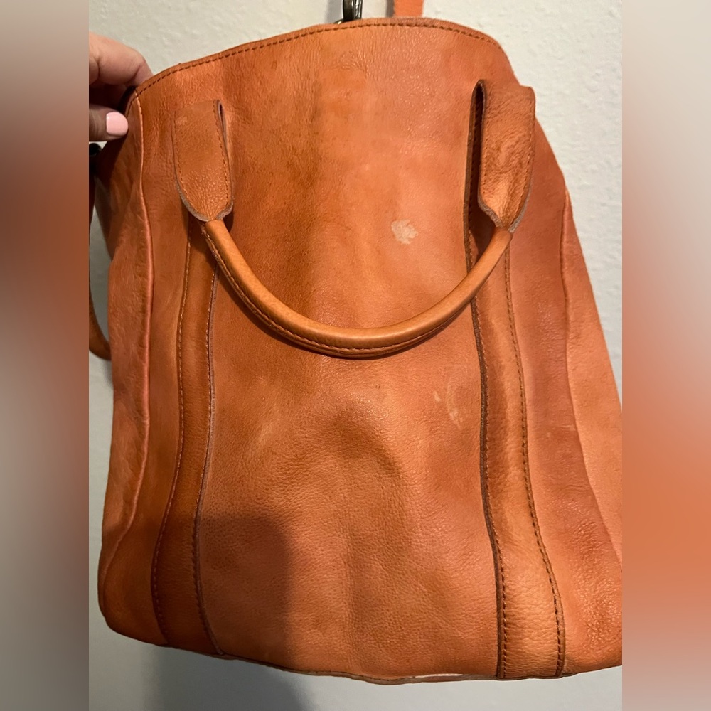 Free People Leslie Leather Tote in Tiger Red - Picture 6 of 10